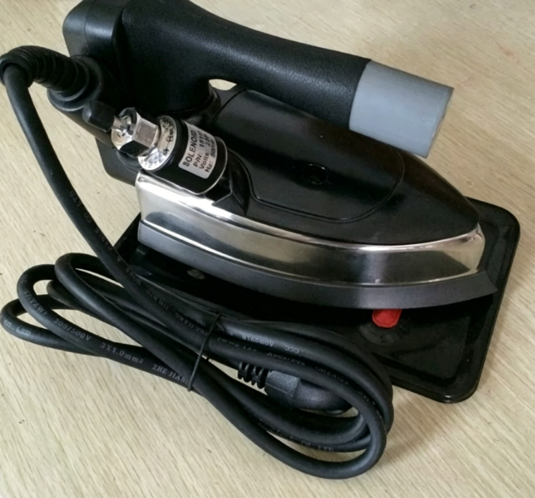 其他品牌 熨烫电器 TH-303 吊瓶电熨斗